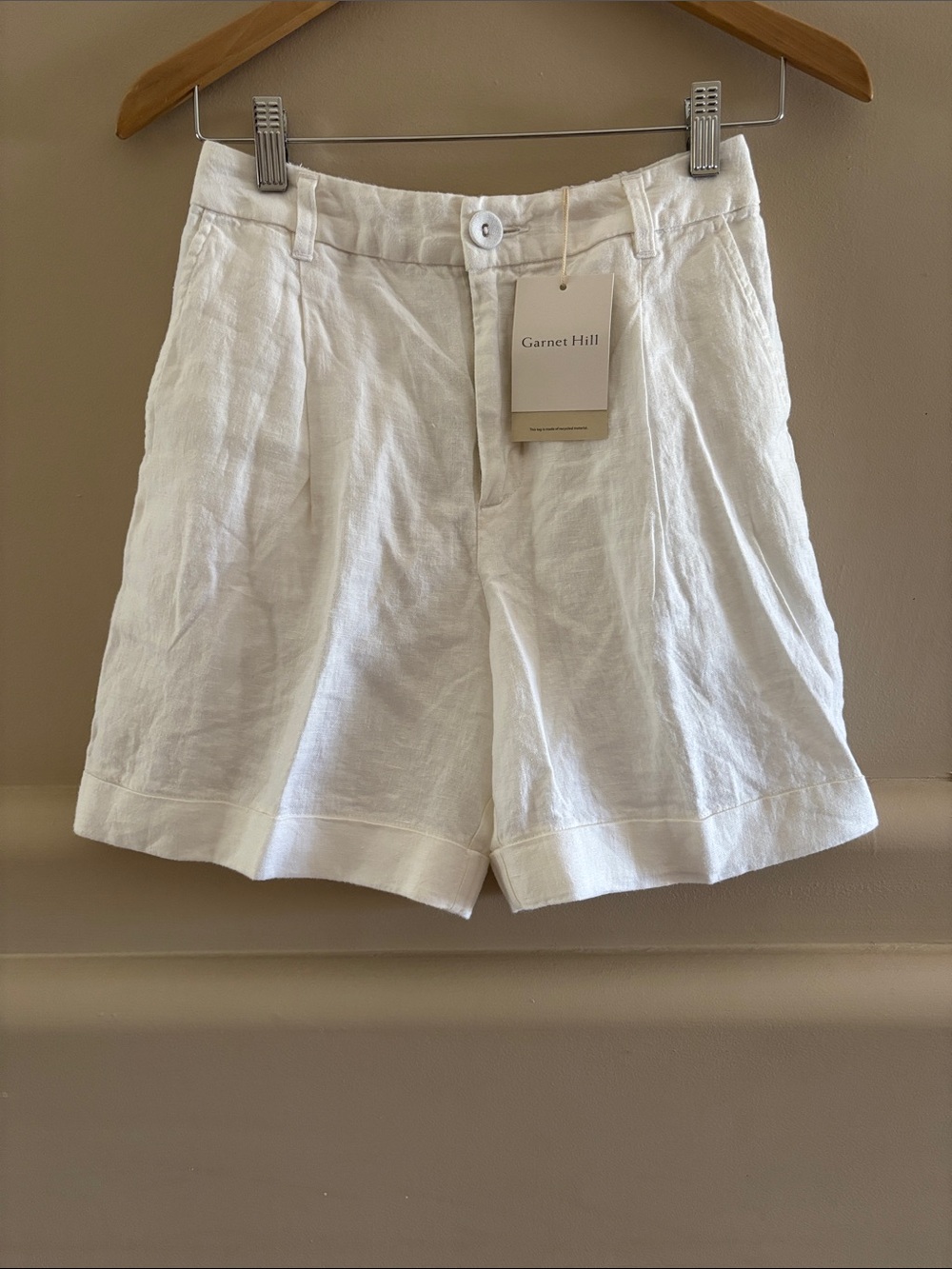Garnet Hill Linen Trouser Shorts. White. Size 0. 100% European Linen. NWT.